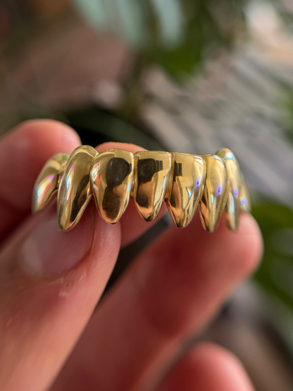8 dents